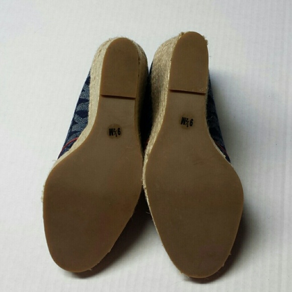 NWOT Michael Kors Wedges Blue/Red Size 9.5M - Picture 5 of 8
